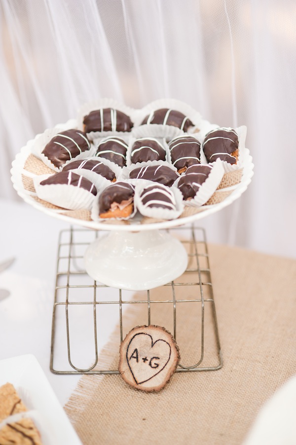 rustic-wedding-shopping-list