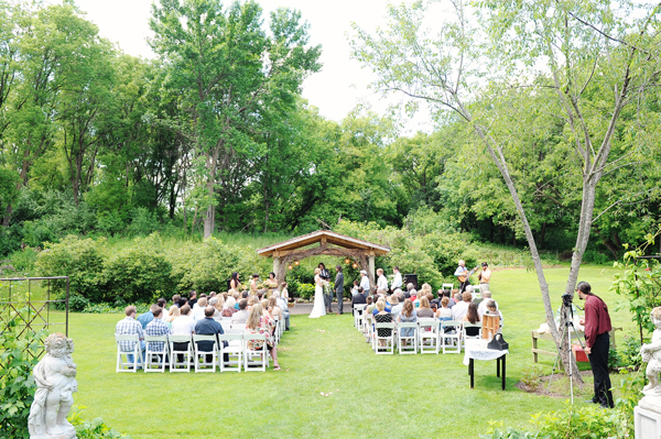 twin-cities-farm-wedding