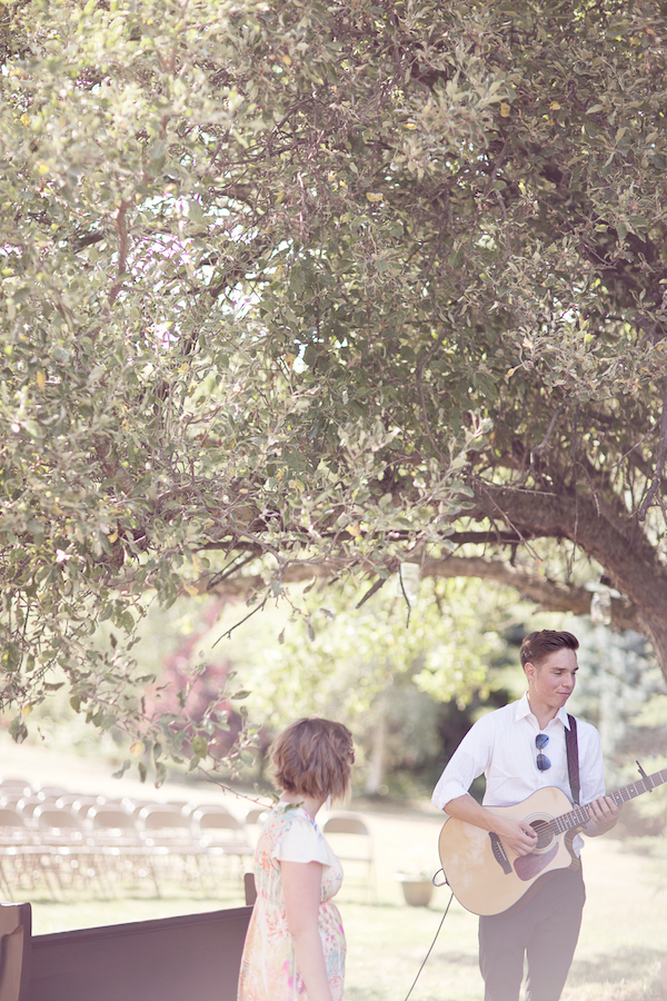 vintage-diy-backyard-wedding