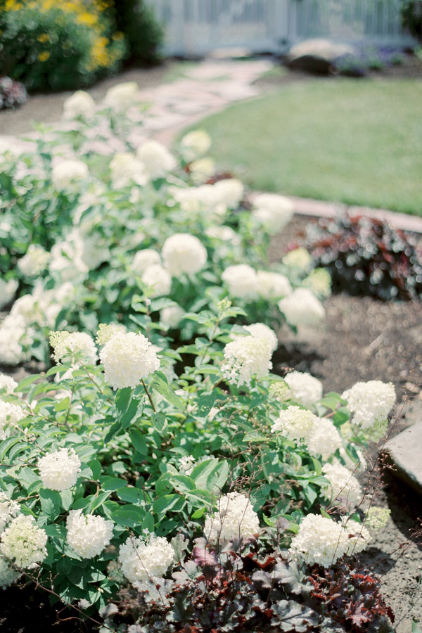 wisconsin-bling-and-burlap-garden