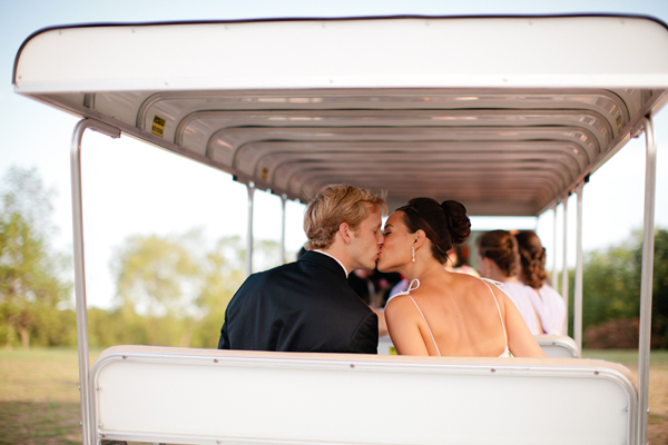 illinois-elegant-barn-wedding