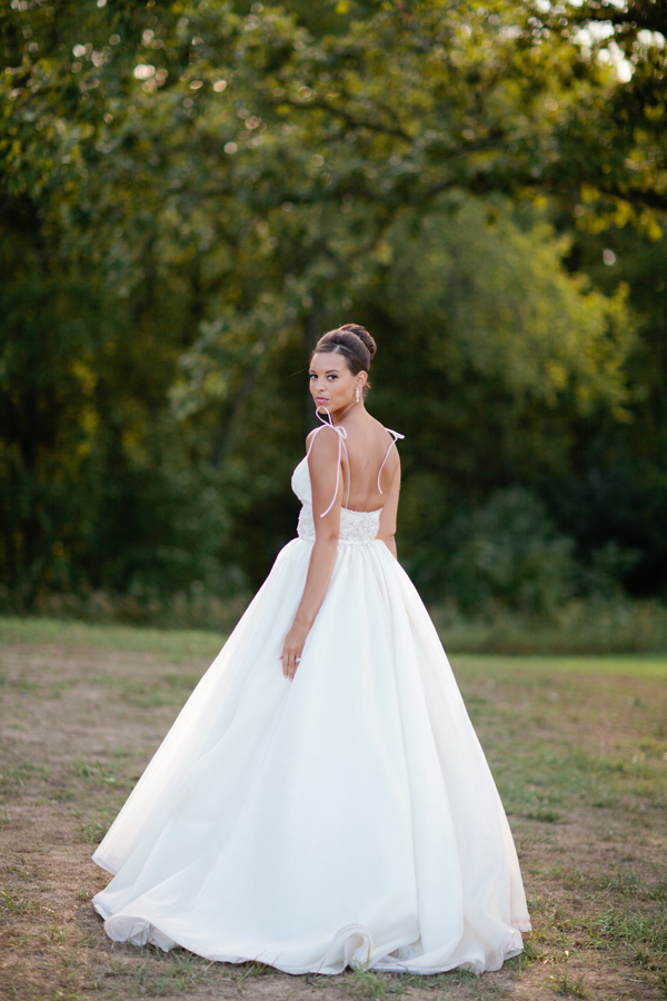 illinois-elegant-barn-wedding