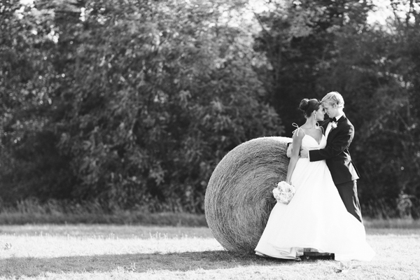 illinois-elegant-barn-wedding