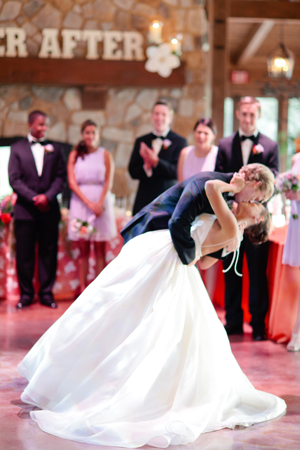 illinois-elegant-barn-wedding