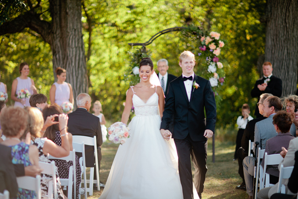 illinois-elegant-barn-wedding
