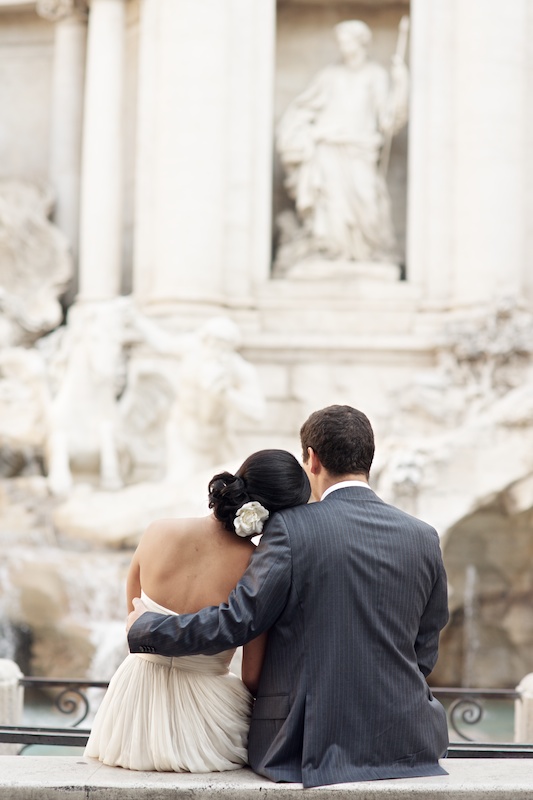 Italy Destination Wedding: Newly Wed Rome Photo Session