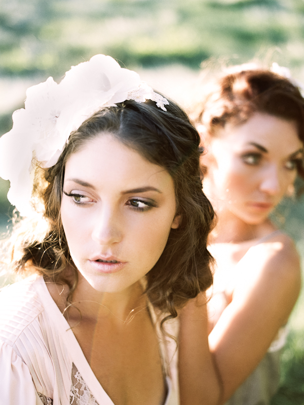 vintage-inspired-wedding-accessories
