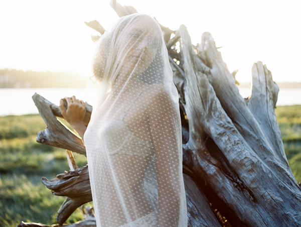 vintage-inspired-wedding-accessories