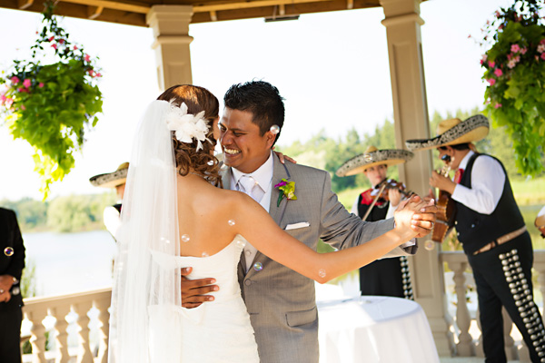 colorful-fiesta-inspired-wedding