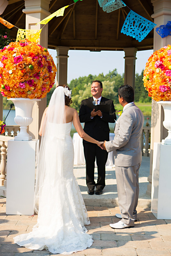 colorful-fiesta-inspired-wedding