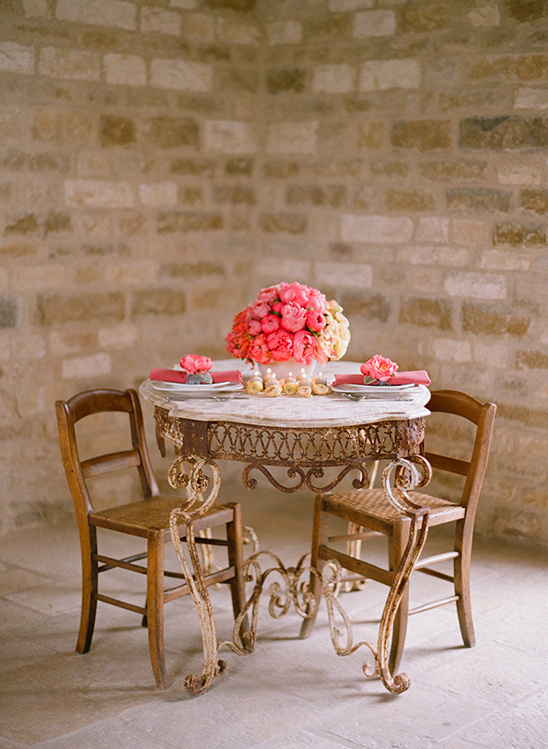 Rustic table setting with pink flowers