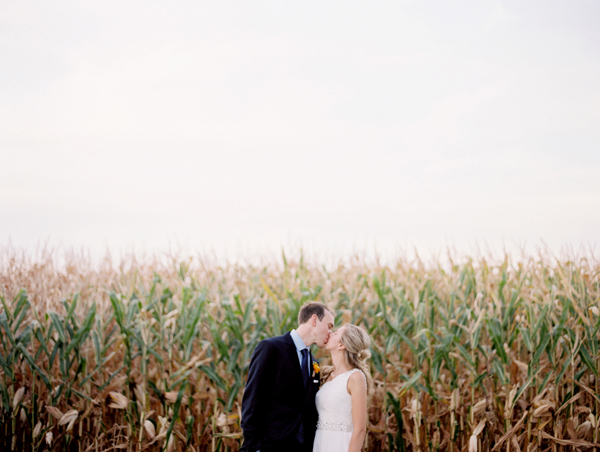 fall-barn-wedding-at-settlement-hill