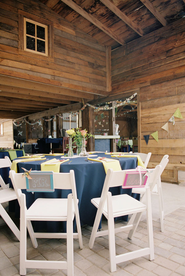 fall-barn-wedding-at-settlement-hill