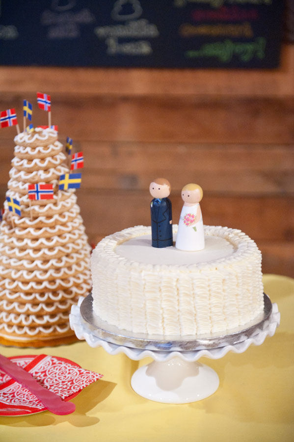 fall-barn-wedding-at-settlement-hill
