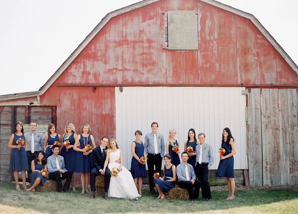 fall-barn-wedding-at-settlement-hill