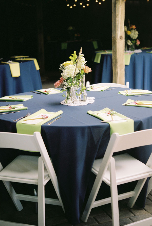 fall-barn-wedding-at-settlement-hill