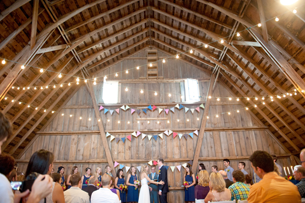 fall-barn-wedding-at-settlement-hill