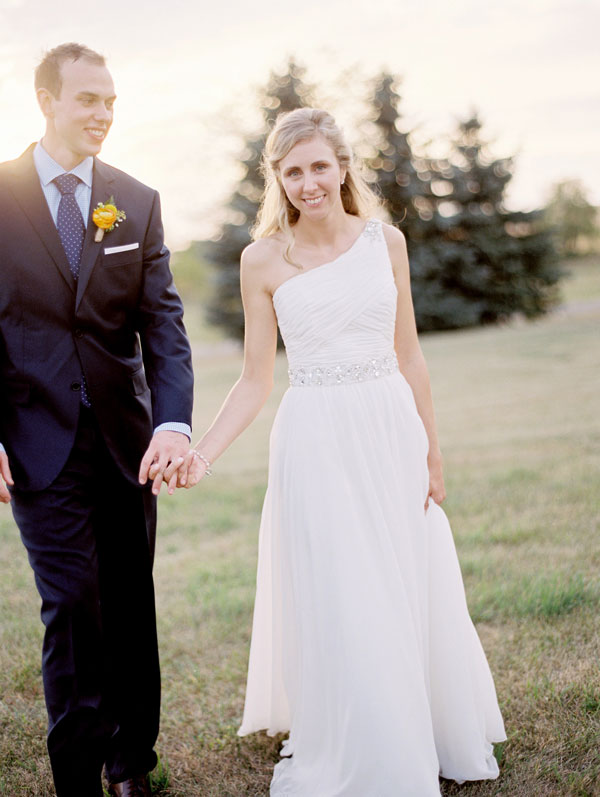 fall-barn-wedding-at-settlement-hill