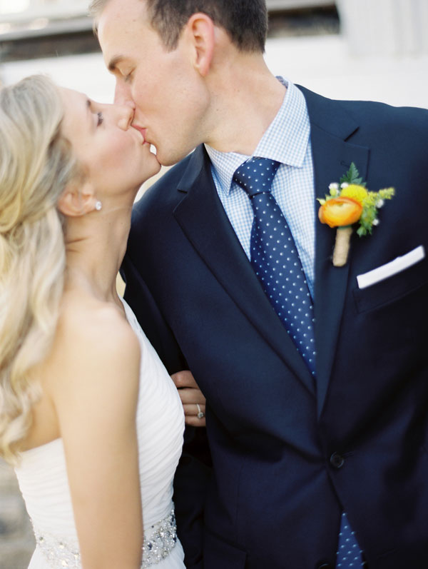 fall-barn-wedding-at-settlement-hill