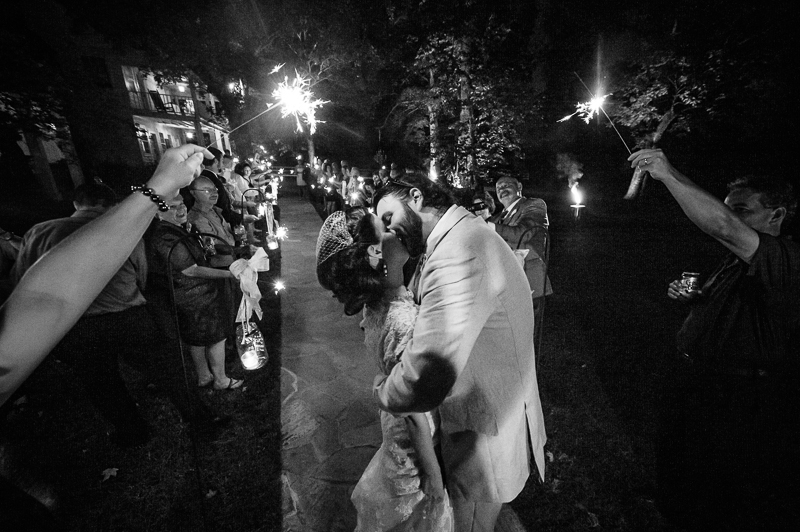 historic-cedarwood-wedding-in