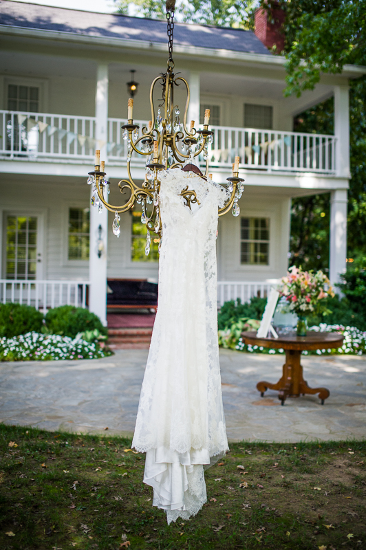 historic-cedarwood-wedding-in