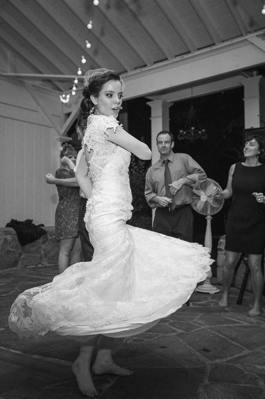 historic-cedarwood-wedding-in