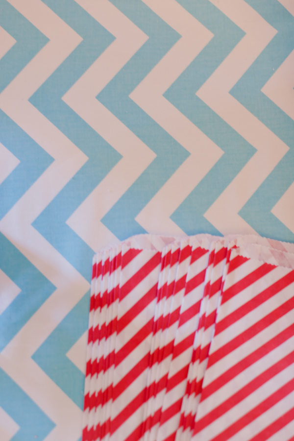 new-york-red-and-blue-wedding-ideas