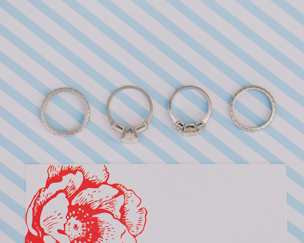 new-york-red-and-blue-wedding-ideas