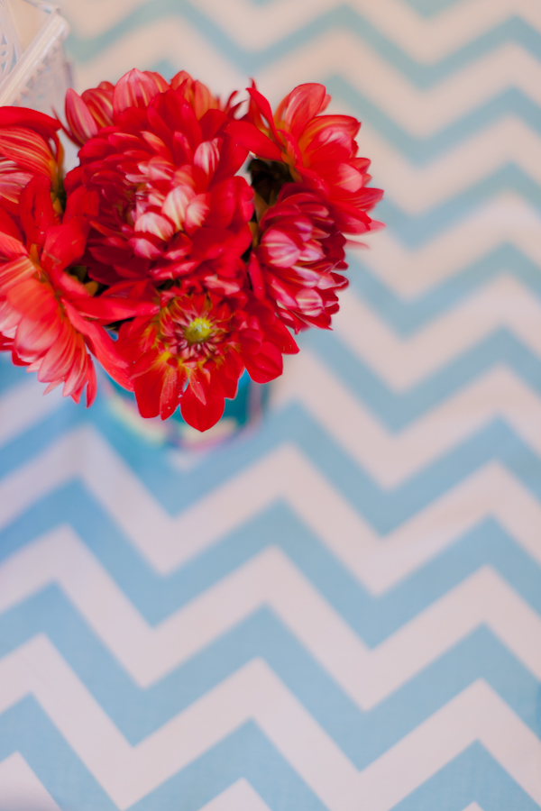 new-york-red-and-blue-wedding-ideas