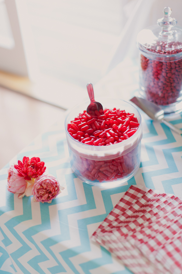 new-york-red-and-blue-wedding-ideas