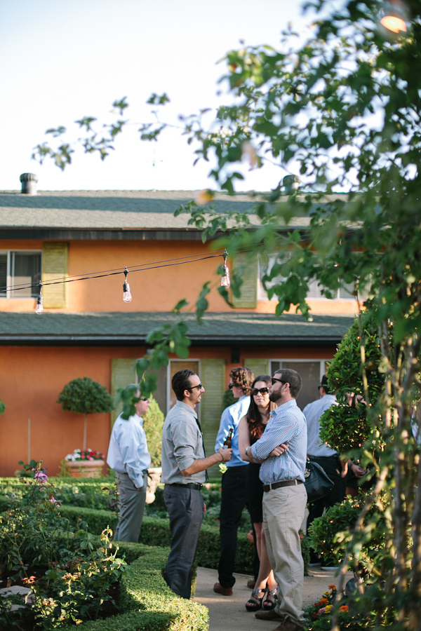 fruit-stand-backyard-wedding-reception