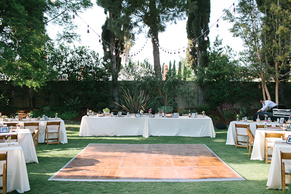 fruit-stand-backyard-wedding-reception