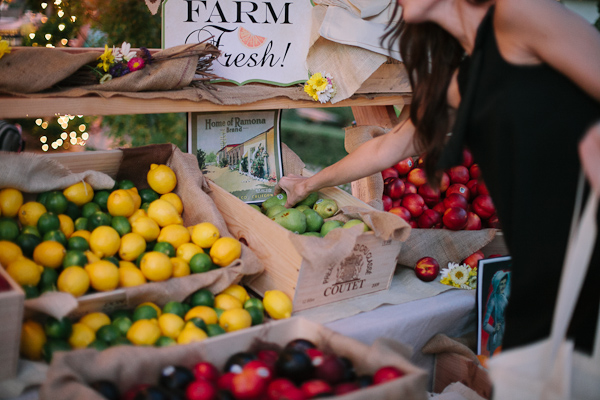 fruit-stand-backyard-wedding-reception
