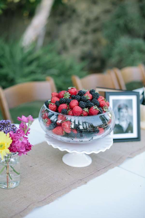 fruit-stand-backyard-wedding-reception