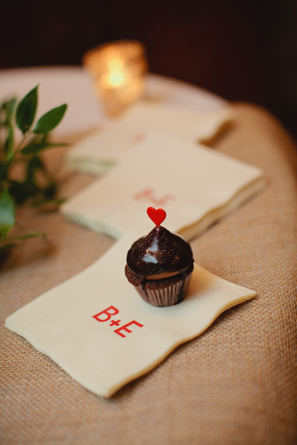 j.crew-americana-picnic-inspired-wedding