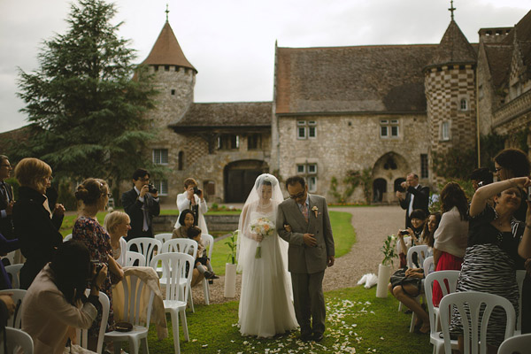 vintage-and-rustic-castle-wedding