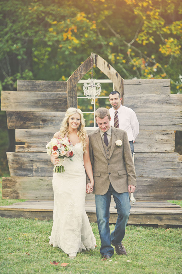 west-virginia-rustic-barn-wedding