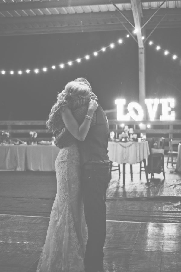 west-virginia-rustic-barn-wedding