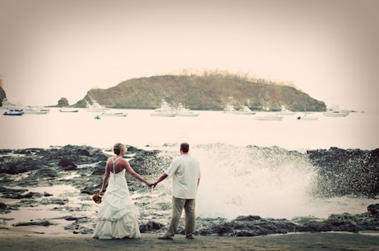 Bright and lovely Playa Ocotal, Costa Rica wedding - by FourNineteen Weddings