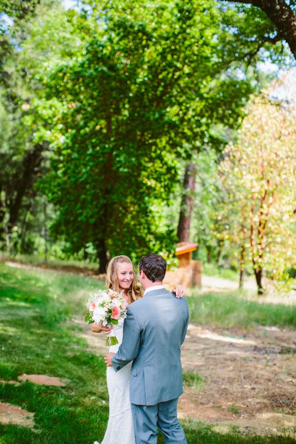 enchanting-backyard-teepee-wedding