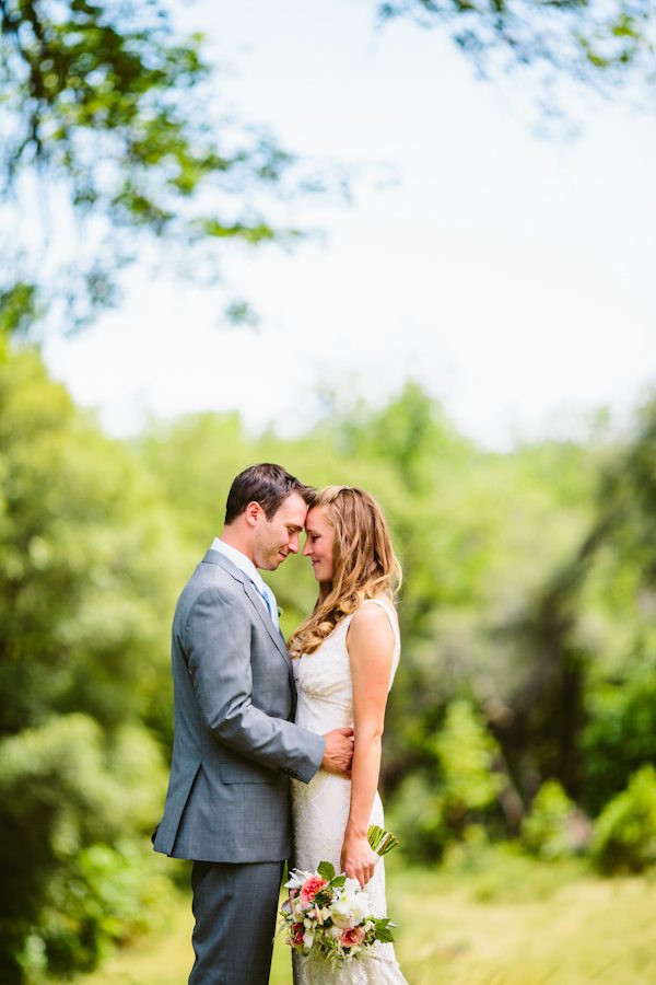 enchanting-backyard-teepee-wedding