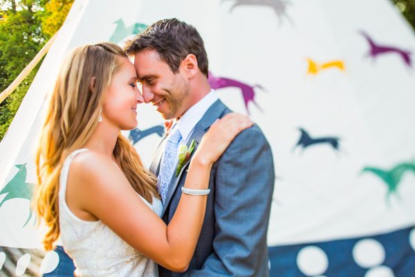 enchanting-backyard-teepee-wedding