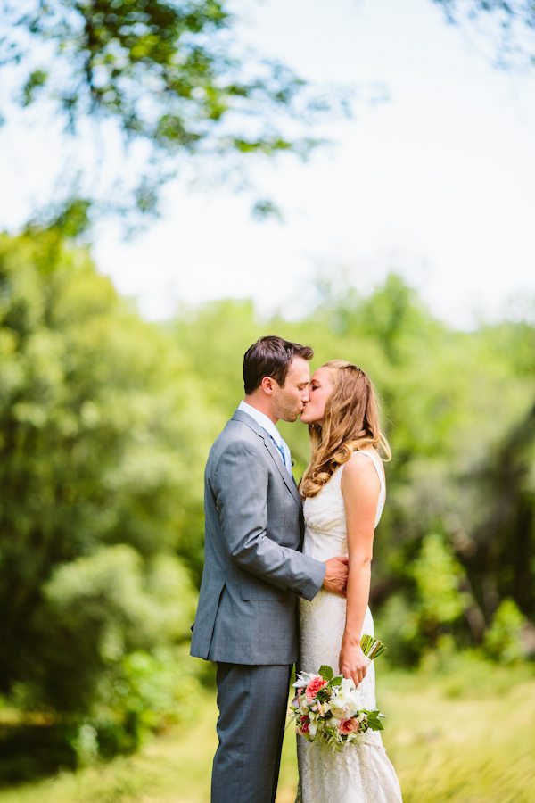 enchanting-backyard-teepee-wedding