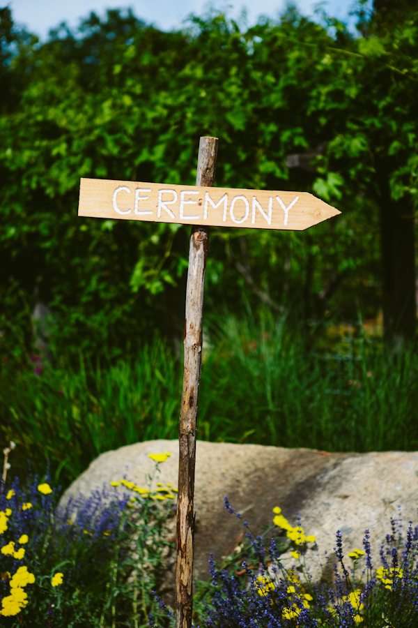 enchanting-backyard-teepee-wedding