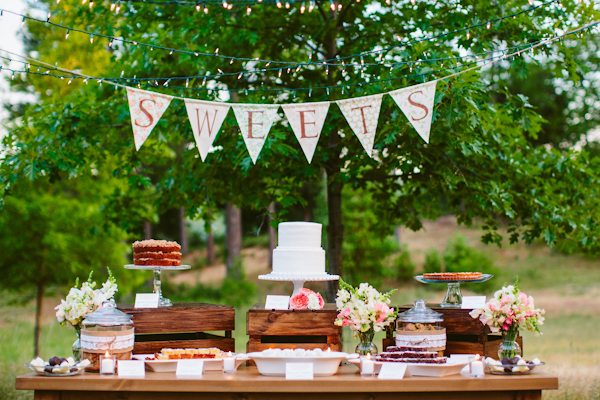 enchanting-backyard-teepee-wedding