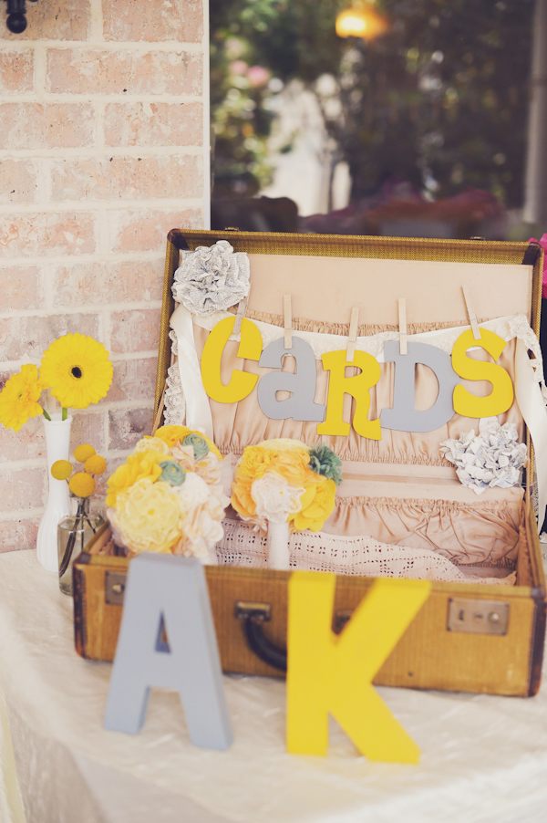 fun-filled-yellow-and-gray-wedding