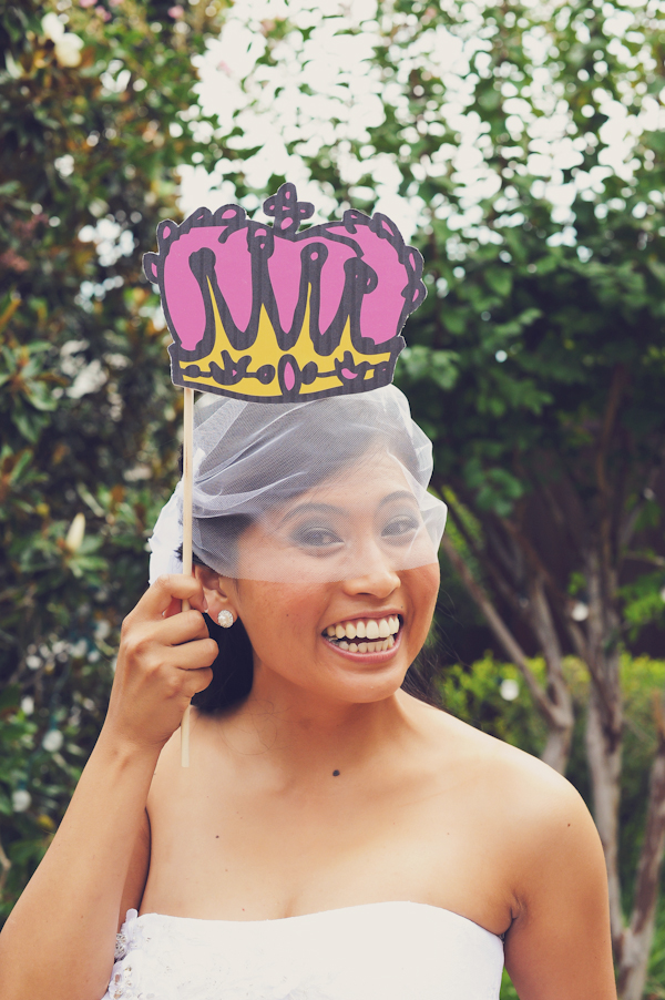 fun-filled-yellow-and-gray-wedding
