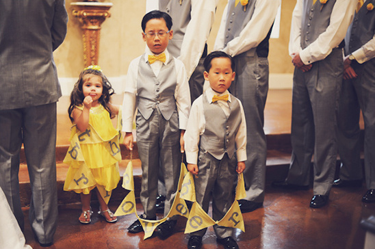 kids at wedding