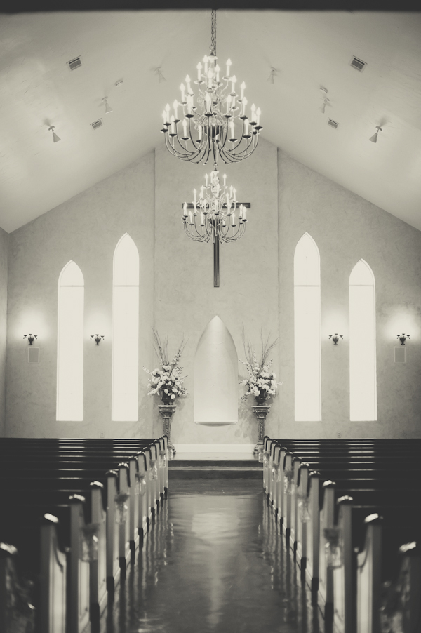 fun-filled-yellow-and-gray-wedding