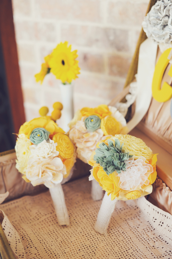 fun-filled-yellow-and-gray-wedding